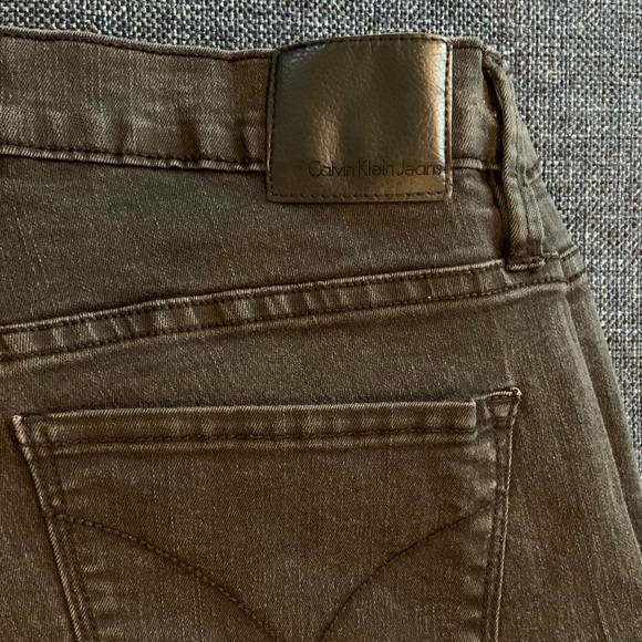 Calvin Klein Black Skinny Jeans - Picture 2 of 5